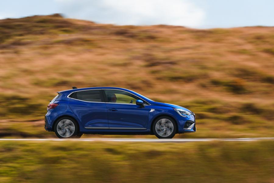  Renault Clio R.S. Line 2019 года  (UK) (фото 34 из 40)